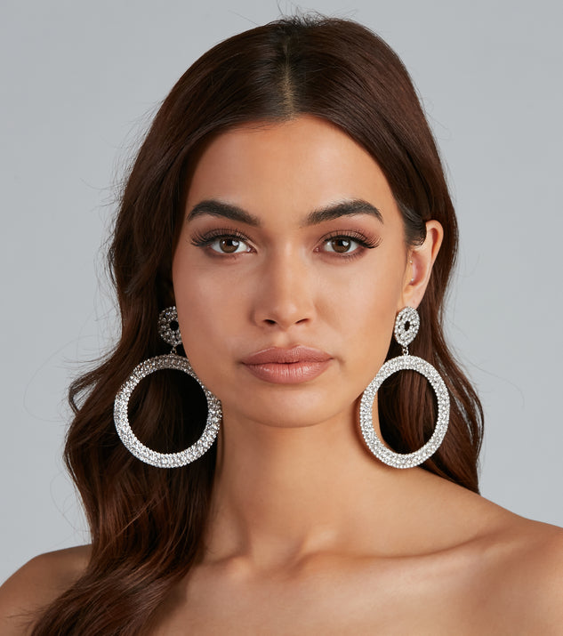 Lady In Rhinestone Hoops is the perfect Homecoming look pick with on-trend details to make the 2023 HOCO dance your most memorable event yet!