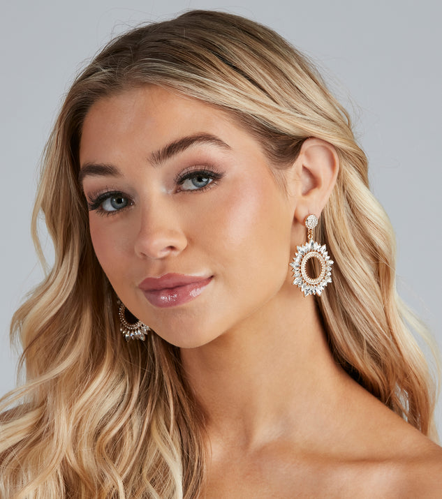 With So Fine In Rhine Statement Earrings as your homecoming jewelry or accessories, your 2023 Homecoming dress look will be fire!