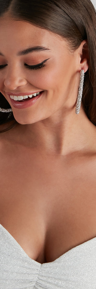 Glamorous Sparkle Rhinestone Hoop Earrings is the perfect Homecoming look pick with on-trend details to make the 2023 HOCO dance your most memorable event yet!