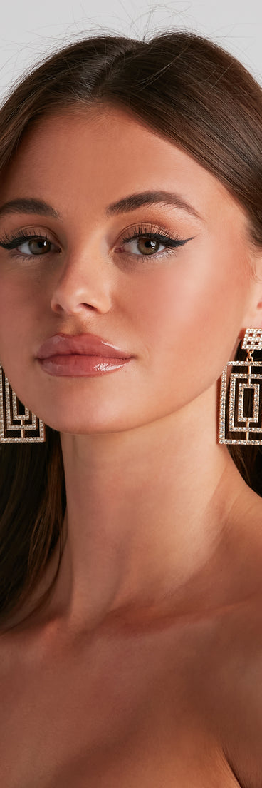 Be Square Door Knocker Earrings is a trendy pick to create 2023 festival outfits, festival dresses, outfits for concerts or raves, and complete your best party outfits!
