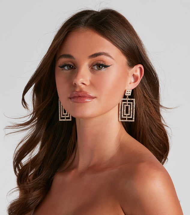 Be Square Door Knocker Earrings is a trendy pick to create 2023 festival outfits, festival dresses, outfits for concerts or raves, and complete your best party outfits!