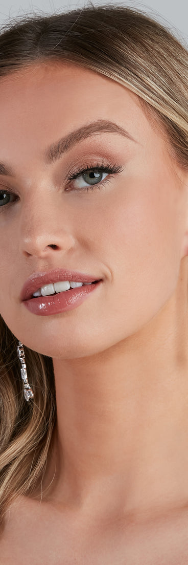 With Simply Chic CZ Linear Earrings as your homecoming jewelry or accessories, your 2023 Homecoming dress look will be fire!