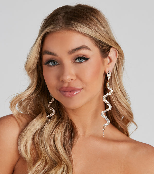 Slither Away Snake Earrings is a trendy pick to create 2023 festival outfits, festival dresses, outfits for concerts or raves, and complete your best party outfits!