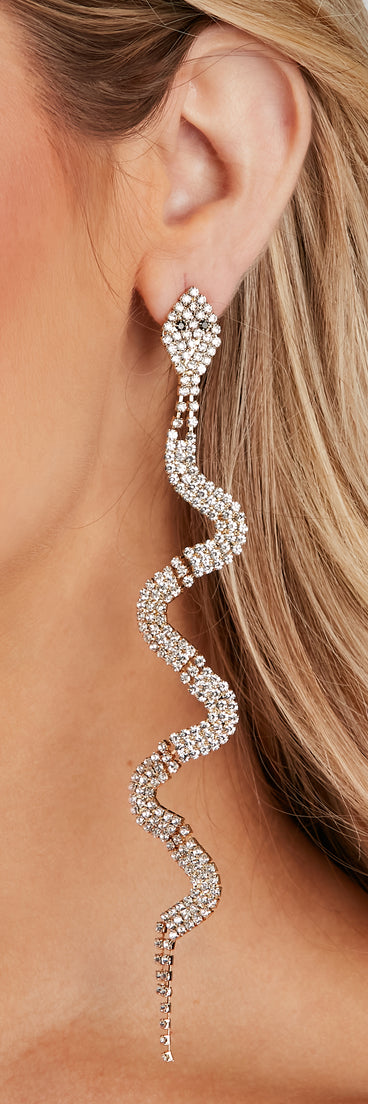 Slither Away Snake Earrings is a trendy pick to create 2023 festival outfits, festival dresses, outfits for concerts or raves, and complete your best party outfits!