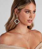 With Dare To Dream Rhinestone Earrings as your homecoming jewelry or accessories, your 2023 Homecoming dress look will be fire!
