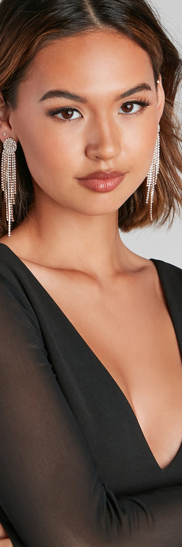 Divine Beauty Rhinestone Earrings is the perfect Homecoming look pick with on-trend details to make the 2023 HOCO dance your most memorable event yet!