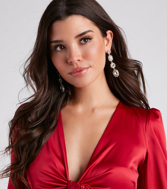 Clear Gems Statement Earrings is the perfect Homecoming look pick with on-trend details to make the 2023 HOCO dance your most memorable event yet!