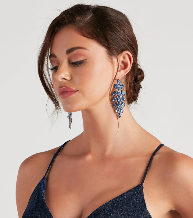 With Elegant Stunner Marquise Gemstone Earrings as your homecoming jewelry or accessories, your 2023 Homecoming dress look will be fire!
