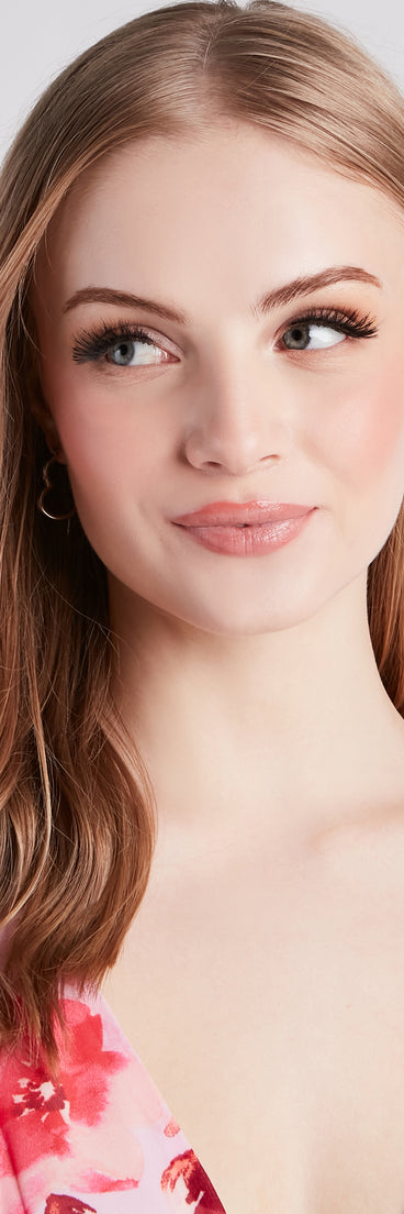 Cutest Details Rhinestone And Heart Earrings Set is a fire pick to create 2023 festival outfits, concert dresses, outfits for raves, or to complete your best party outfits or clubwear!