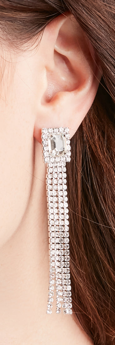 With Glamorous Night Rhinestone Fringe Earrings as your homecoming jewelry or accessories, your 2023 Homecoming dress look will be fire!