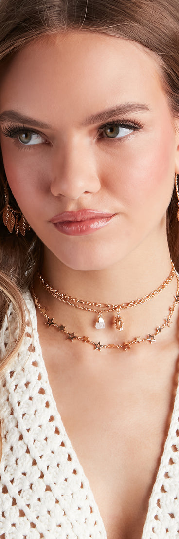 Dainty Leaf Fringe Hoop Earrings is a fire pick to create 2023 festival outfits, concert dresses, outfits for raves, or to complete your best party outfits or clubwear!