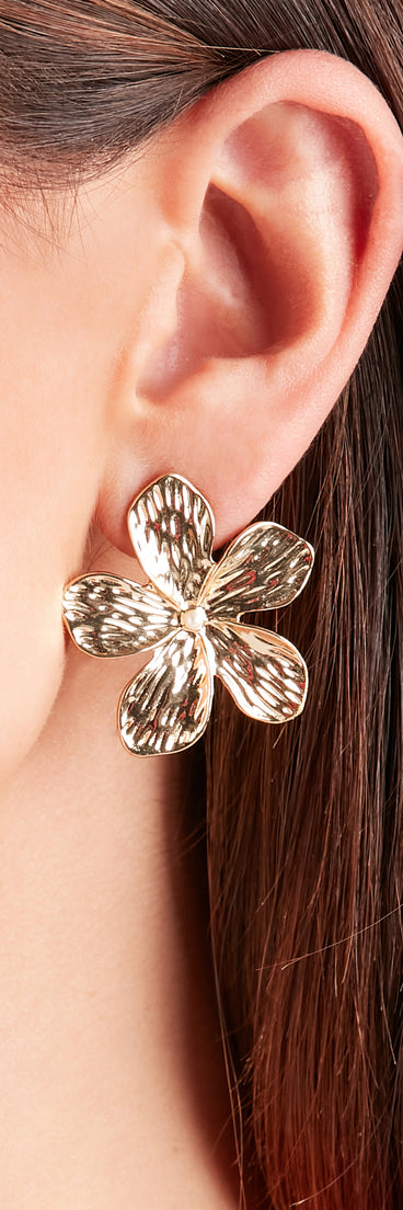 Simply Glam Flower Stud Earrings