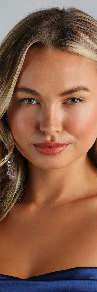 Romantical Floral Rhinestone Linear Earrings