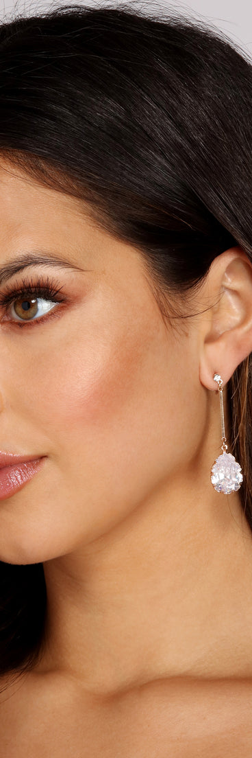 Cubic Zirconia Drop Earrings is the perfect Homecoming look pick with on-trend details to make the 2023 HOCO dance your most memorable event yet!