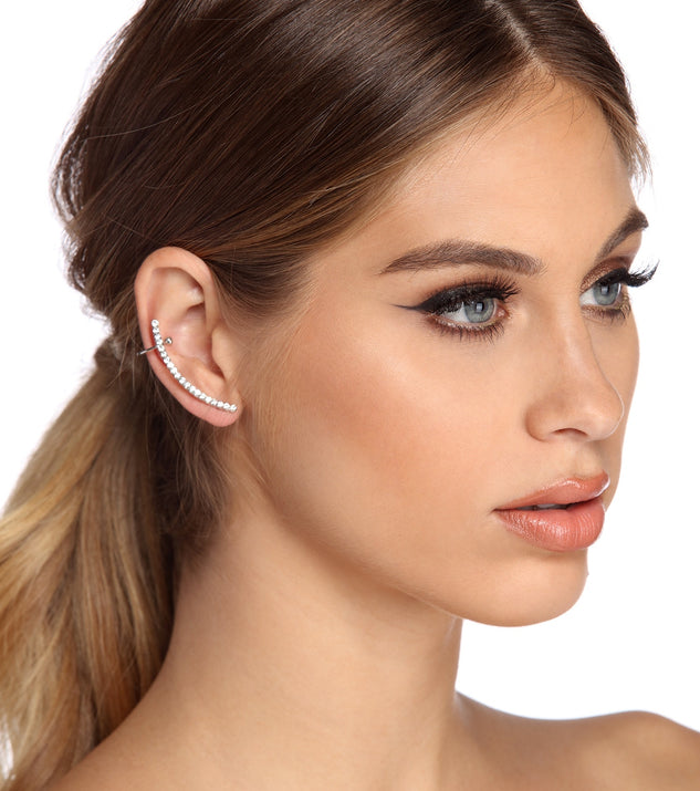 On Cloud Rhine Ear Crawlers is the perfect Homecoming look pick with on-trend details to make the 2023 HOCO dance your most memorable event yet!