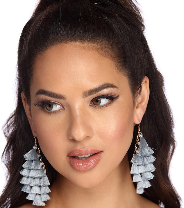 Tiered Diamond Tassel Earrings is a trendy pick to create 2023 festival outfits, festival dresses, outfits for concerts or raves, and complete your best party outfits!