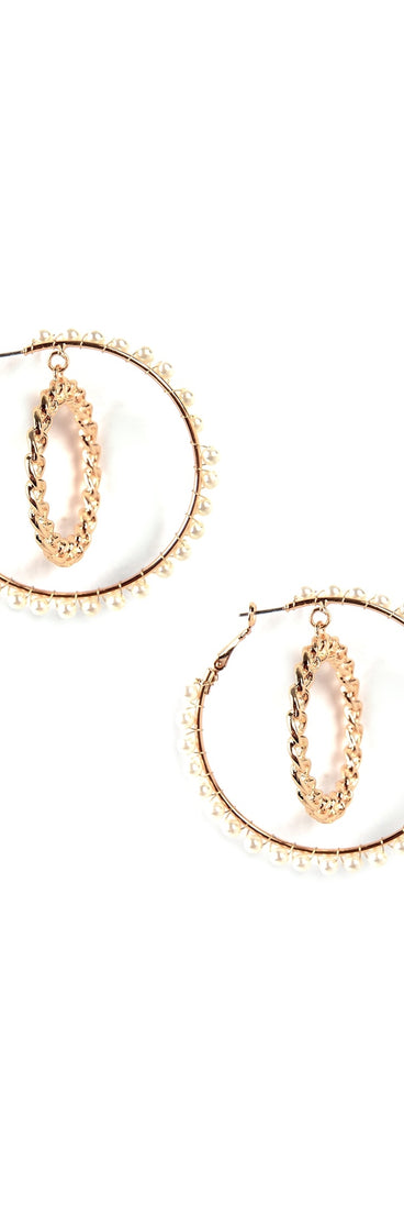 Oh Pearl! Hoop Earrings for 2022 festival outfits, festival dress, outfits for raves, concert outfits, and/or club outfits