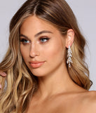Gleam And Shimmer Duster Earrings is the perfect Homecoming look pick with on-trend details to make the 2023 HOCO dance your most memorable event yet!