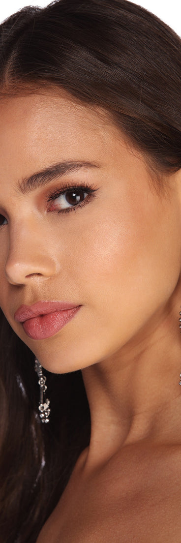 Bohemian Vibes Rhinestone Duster Earrings is a trendy pick to create 2023 festival outfits, festival dresses, outfits for concerts or raves, and complete your best party outfits!