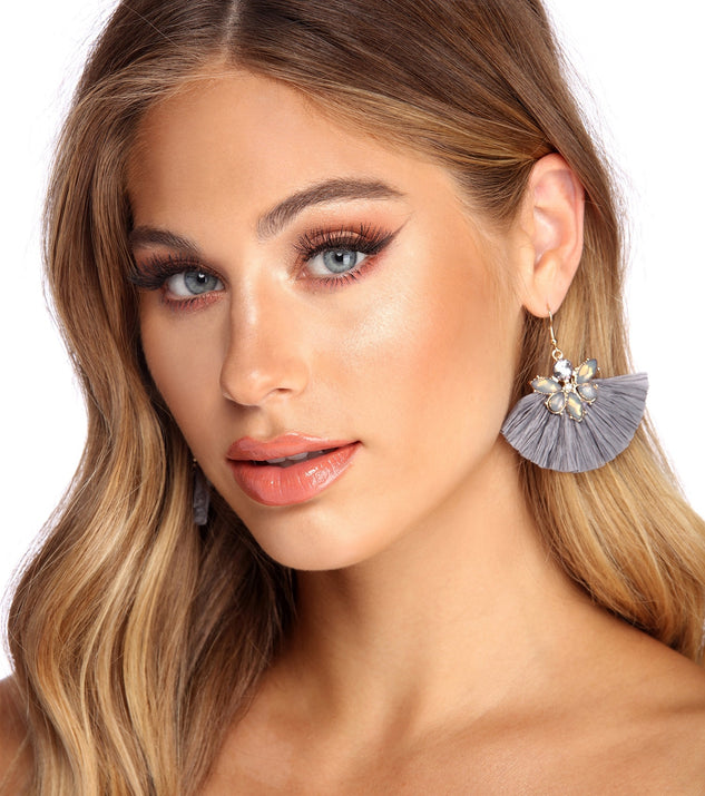 Fan fringe earrings new arrivals