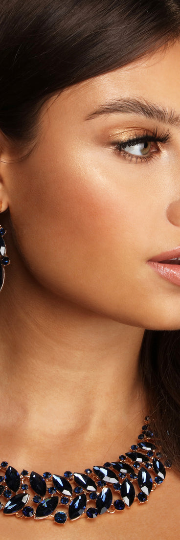 Radiating Elegance Gemstone Necklace Set is the perfect Homecoming look pick with on-trend details to make the 2023 HOCO dance your most memorable event yet!