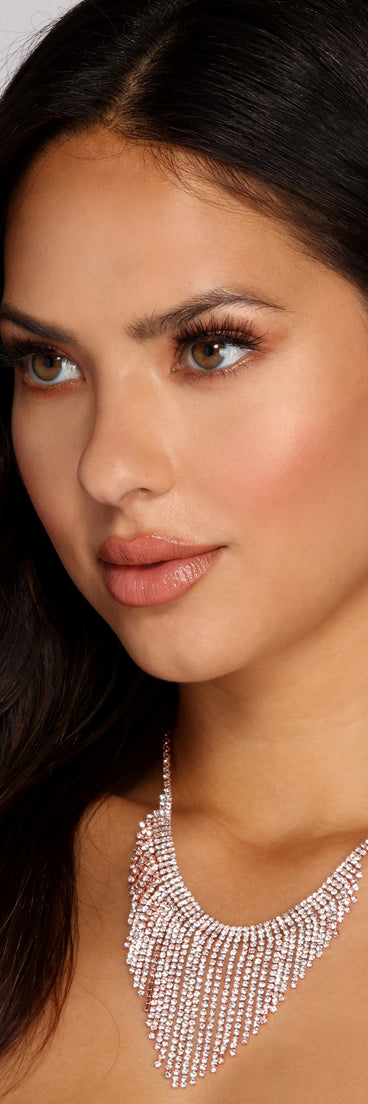 Rose Gold Fringe Necklace Set is the perfect Homecoming look pick with on-trend details to make the 2023 HOCO dance your most memorable event yet!