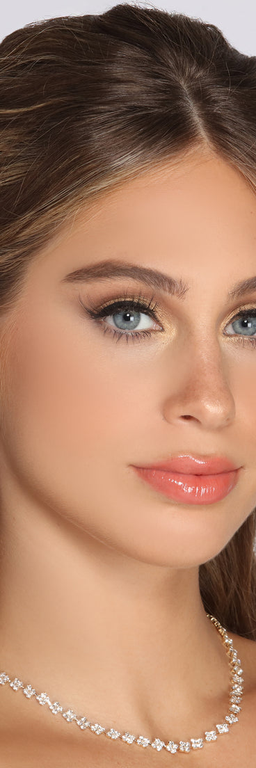 You're a Jewel Necklace & Earrings Set is the perfect Homecoming look pick with on-trend details to make the 2023 HOCO dance your most memorable event yet!