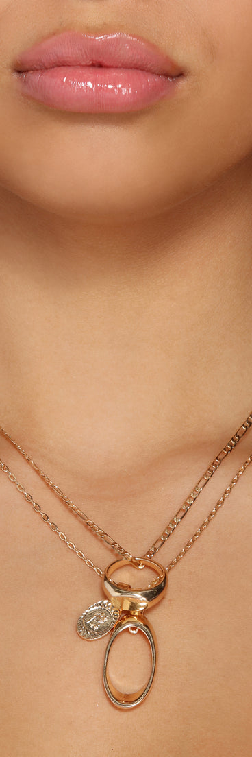 Ring Charm Necklace Set is the perfect Homecoming look pick with on-trend details to make the 2023 HOCO dance your most memorable event yet!