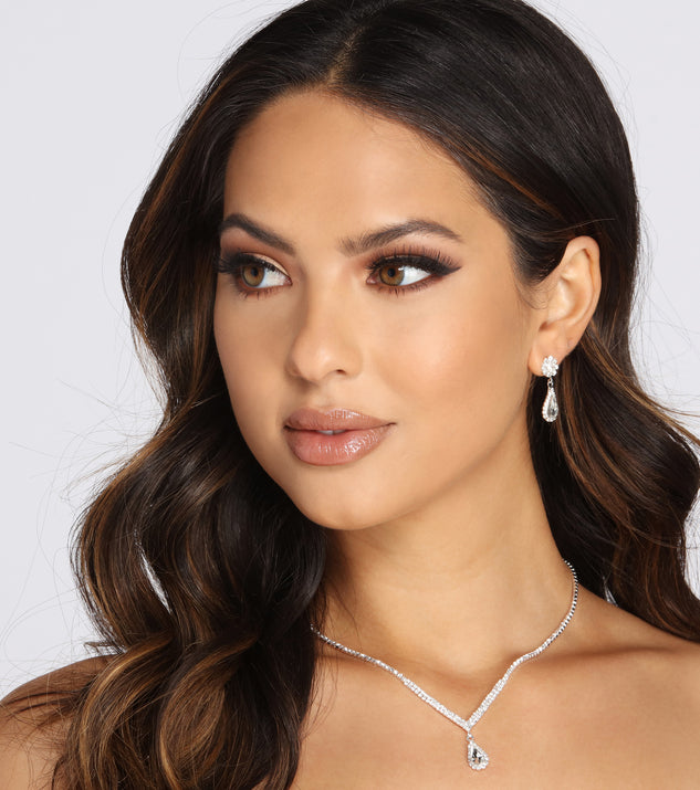A Drop Of Glam Silver Earrings and Necklace Set from Windsor