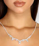 With Choker Rhinestone Backdrop Necklace as your homecoming jewelry or accessories, your 2023 Homecoming dress look will be fire!