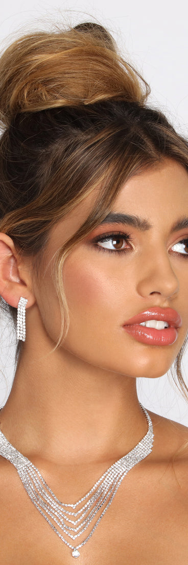 Lead Me To You Rhinestone Necklace Set is a trendy pick to create 2023 festival outfits, festival dresses, outfits for concerts or raves, and complete your best party outfits!