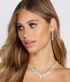 Full Of Romance Rhinestone Necklace Set is the perfect Homecoming look pick with on-trend details to make the 2023 HOCO dance your most memorable event yet!