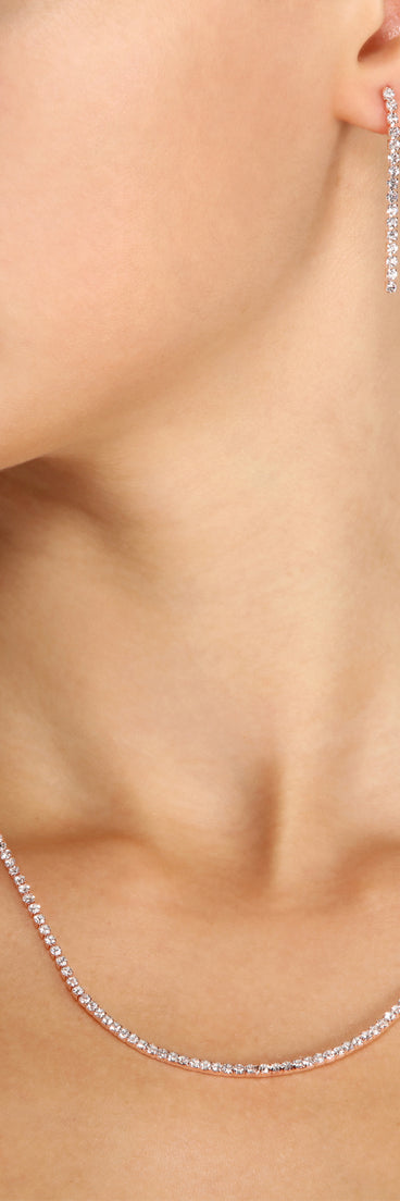 Luxe Life Rhinestone Necklace + Earring Set is the perfect Homecoming look pick with on-trend details to make the 2023 HOCO dance your most memorable event yet!