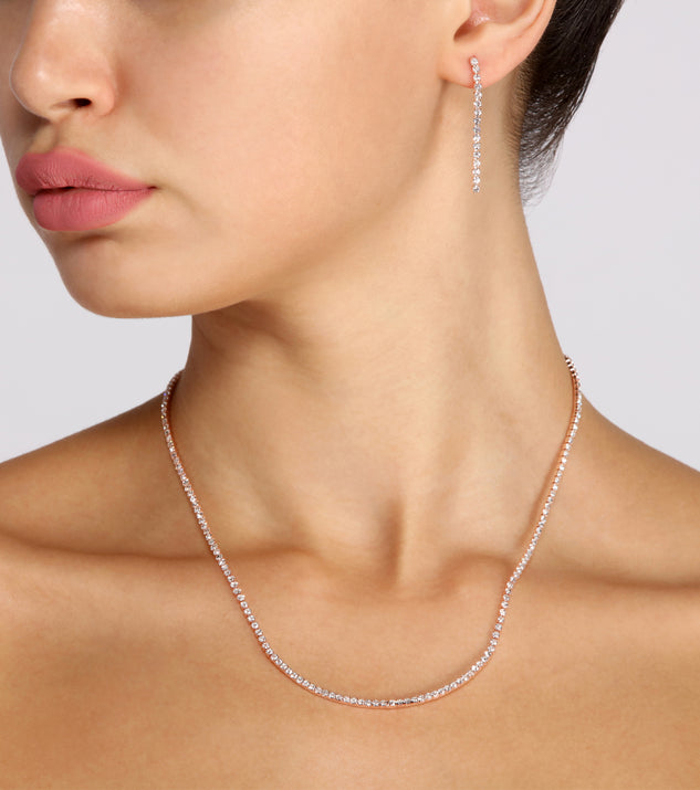 Luxe Life Rhinestone Necklace + Earring Set is the perfect Homecoming look pick with on-trend details to make the 2023 HOCO dance your most memorable event yet!