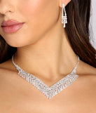 Baguette Rhinestone Necklace + Earring Set is the perfect Homecoming look pick with on-trend details to make the 2023 HOCO dance your most memorable event yet!