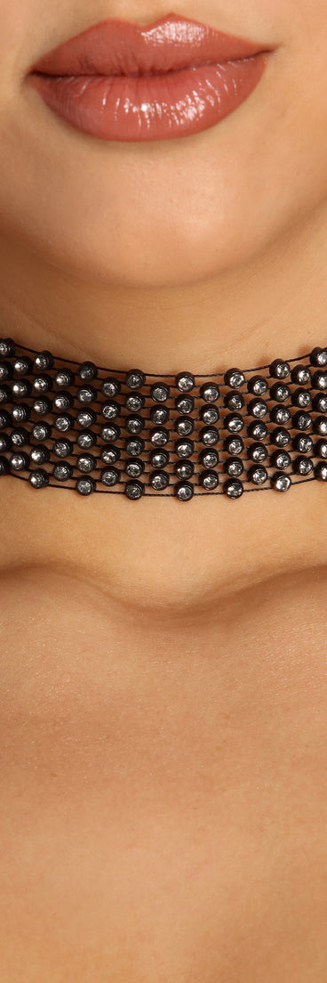 Electric Love Mesh Rhinestone Choker is a trendy pick to create 2023 festival outfits, festival dresses, outfits for concerts or raves, and complete your best party outfits!