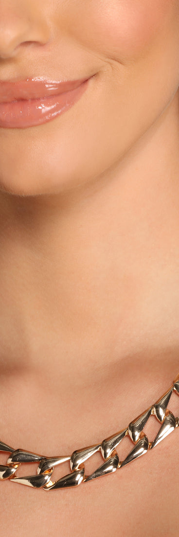 Statement Chain-Link Collar Necklace for 2022 festival outfits, festival dress, outfits for raves, concert outfits, and/or club outfits