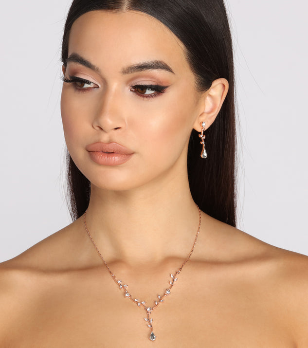 Romantic Moments Dainty Leaf Lariat Necklace + Earring Set