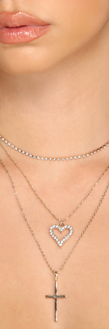 Three-Pack Dainty Layered Charm Necklaces is a trendy pick to create 2023 festival outfits, festival dresses, outfits for concerts or raves, and complete your best party outfits!