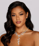 So Luxe Rhinestone Leaf Collar