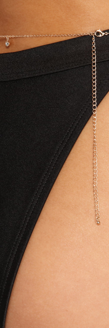 Glam It Up Rhinestone Belly Chain is a trendy pick to create 2023 festival outfits, festival dresses, outfits for concerts or raves, and complete your best party outfits!