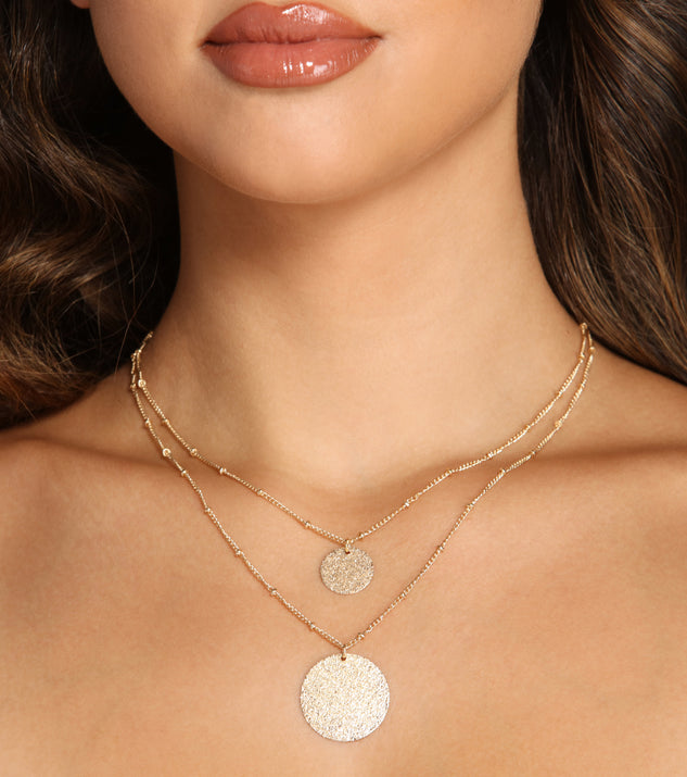 Chic Layered Coin Charm Necklace is a trendy pick to create 2023 festival outfits, festival dresses, outfits for concerts or raves, and complete your best party outfits!
