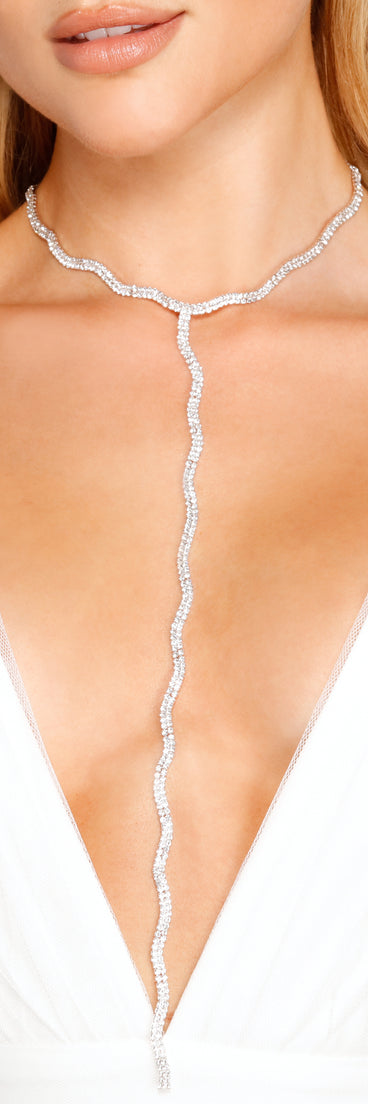 With Sultry Scalloped Rhinestone Lariat Necklace as your homecoming jewelry or accessories, your 2023 Homecoming dress look will be fire!