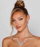 With Gorgeous Glitz Necklace And Earrings Set as your homecoming jewelry or accessories, your 2023 Homecoming dress look will be fire!