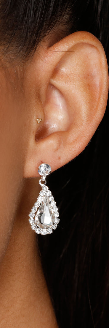 Encircled In Glamour Rhinestone Collar And Earrings Set