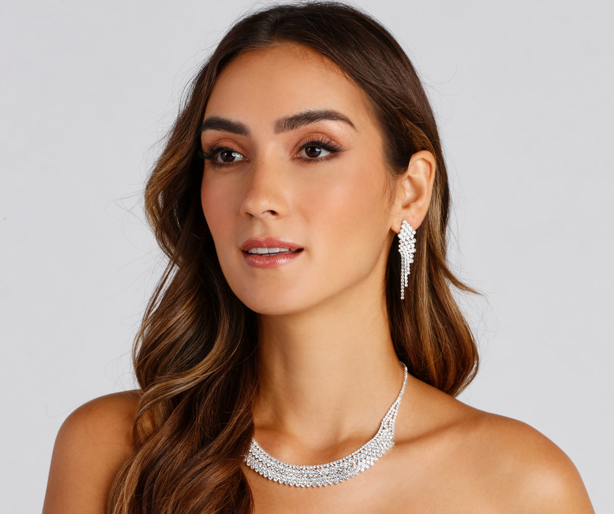 Captivating Luxe Necklace And Earrings Set