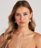 With Dripping In Glamour Necklace And Earrings Set as your homecoming jewelry or accessories, your 2023 Homecoming dress look will be fire!