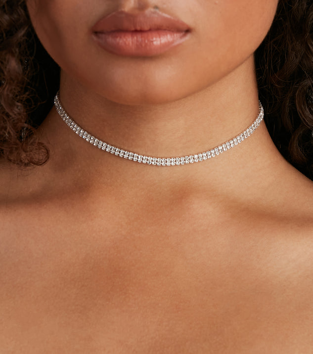 Delicate Shine Rhinestone Choker is the perfect Homecoming look pick with on-trend details to make the 2023 HOCO dance your most memorable event yet!