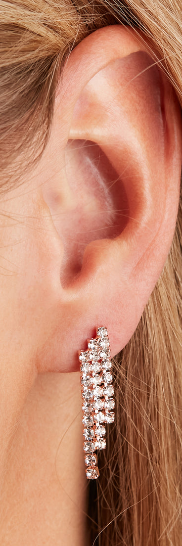 With Rhinestone Radiance Jewelry Set as your homecoming jewelry or accessories, your 2023 Homecoming dress look will be fire!