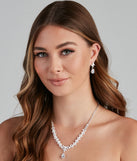 Clutch Your Pearl Leaf Collar Earrings Set